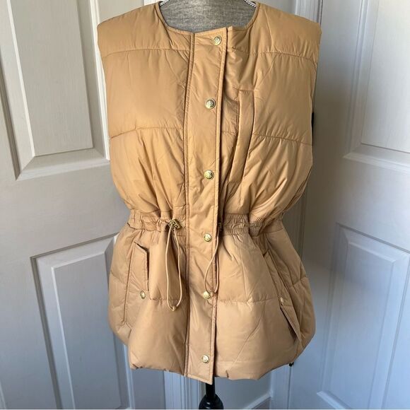 J.Crew Cinched-waist puffer vest with PrimaLoft®Size XL - Picture 2 of 7